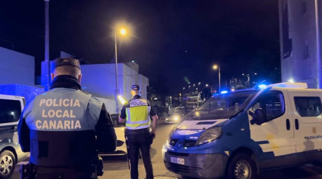 Más de una veintena de multas en La Laguna por positivo en alcohol tras el primer sábado de Carnaval. DA