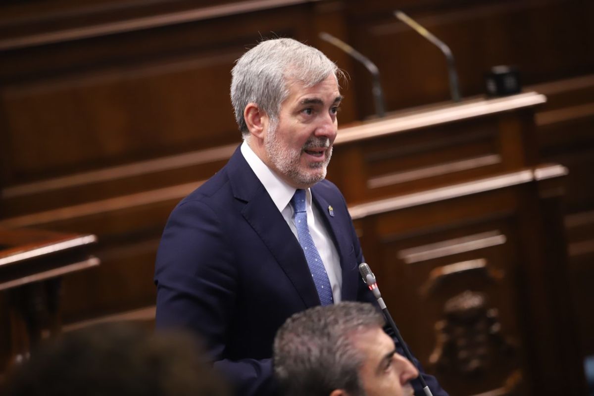 Canarias aprobará un decreto para agilizar licencias y viviendas asequibles incentivadas