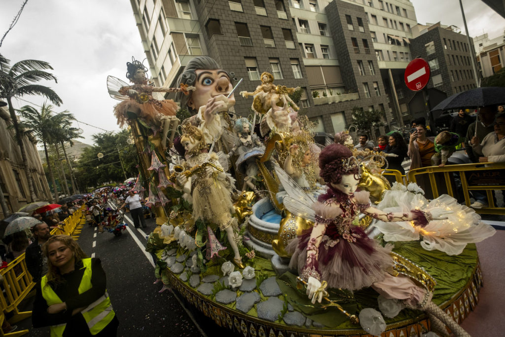 La Reina Infantil, Camila Dorta, presidió ayer el coso de los pequeños. Sergio Méndez