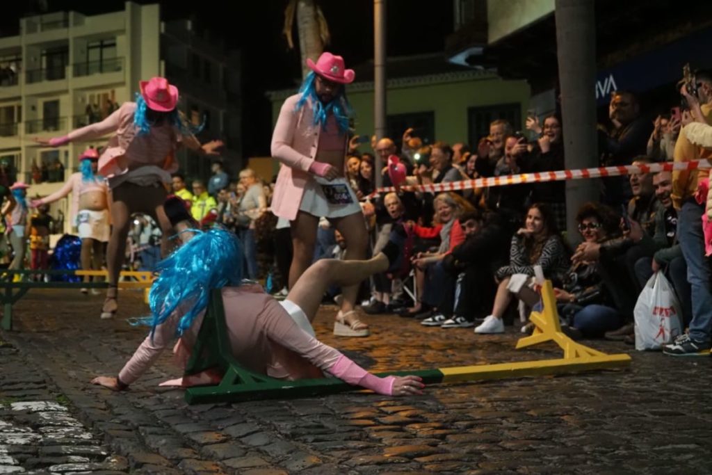 25 años pisando fuerte sobre alocados tacones y plataformas