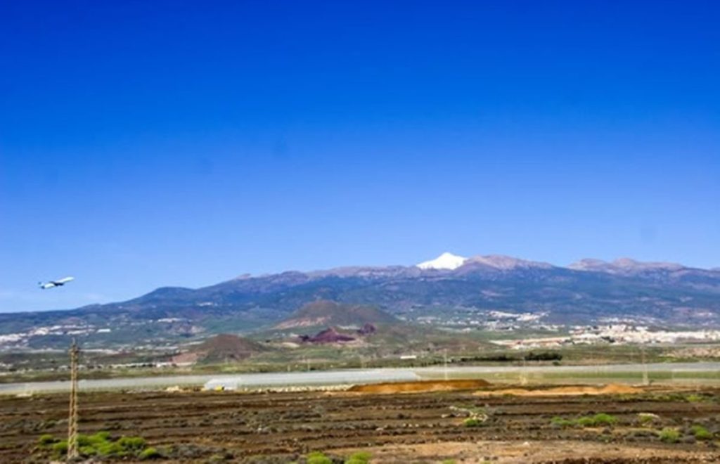 Simulacro en el aeropuerto Tenerife Sur. DA