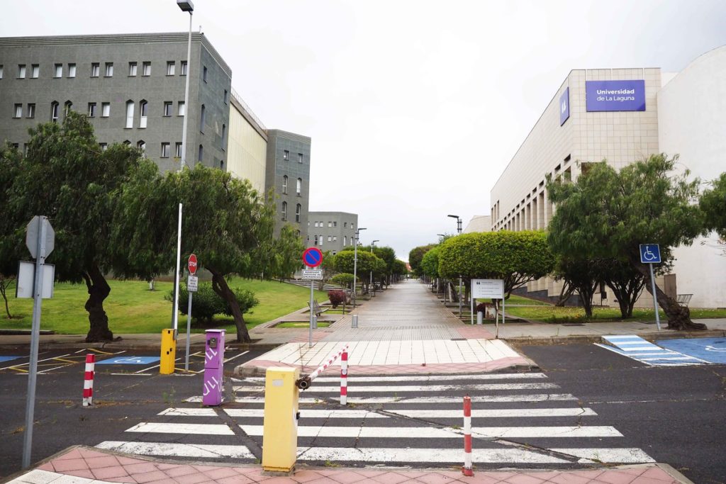 La ULL ultima horarios escalonados en algunas facultades para el próximo curso. DA