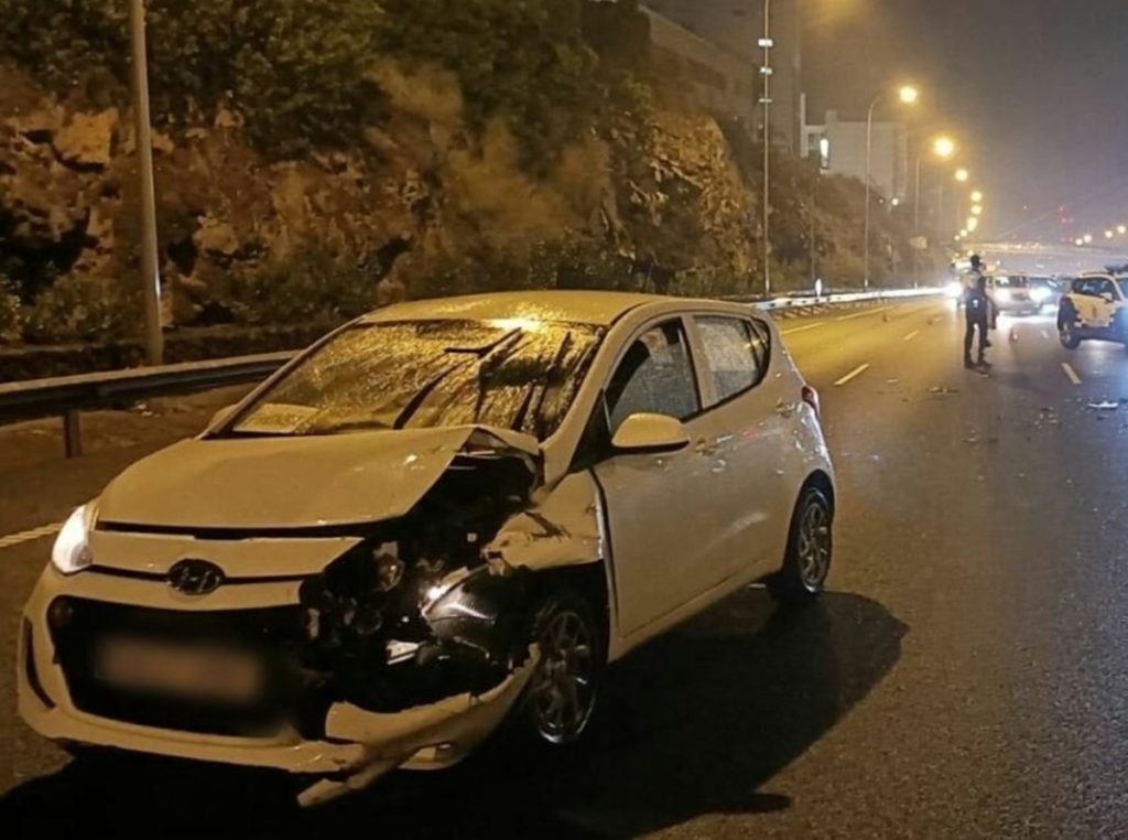 Un accidente en la TF-5 provoca importantes retenciones. Policía Local de Santa Cruz