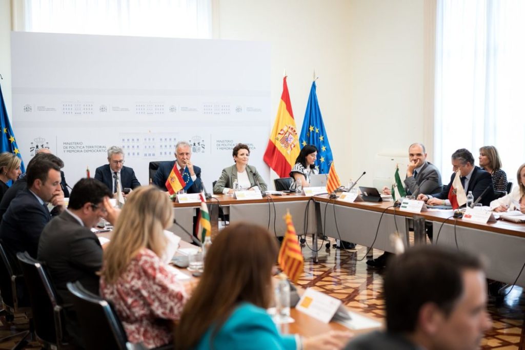 La reunión preparatoria de la Conferencia de Presidentes acaba sin acuerdo