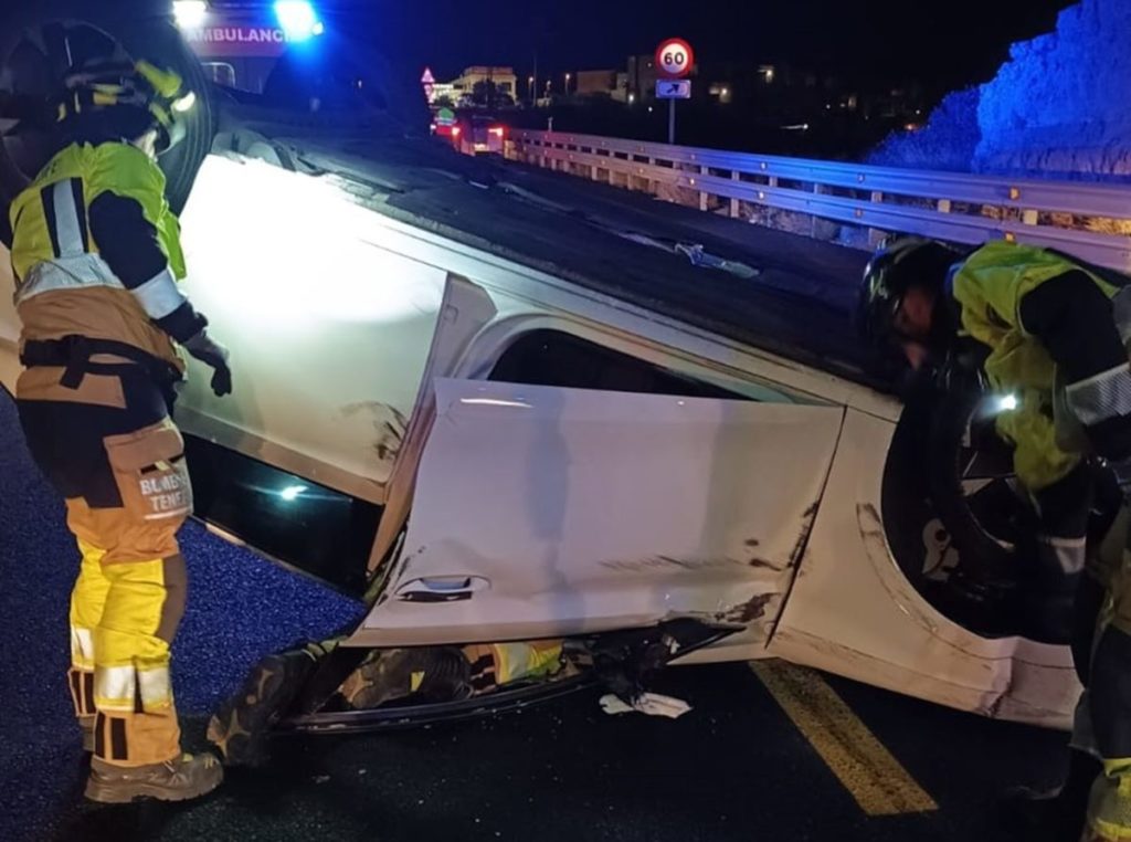Accidente de tráfico en la TF-1. DA