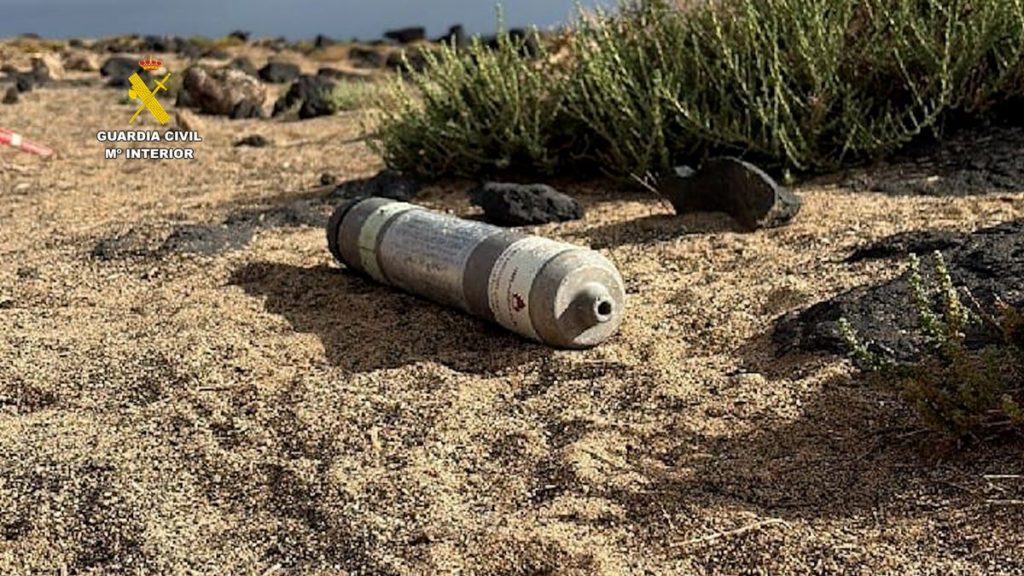La Guardia Civil encuentra una granada en una playa de Canarias