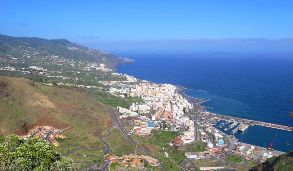 El Gobierno de Canarias advierte de sanciones por los múltiples apagones en La Palma