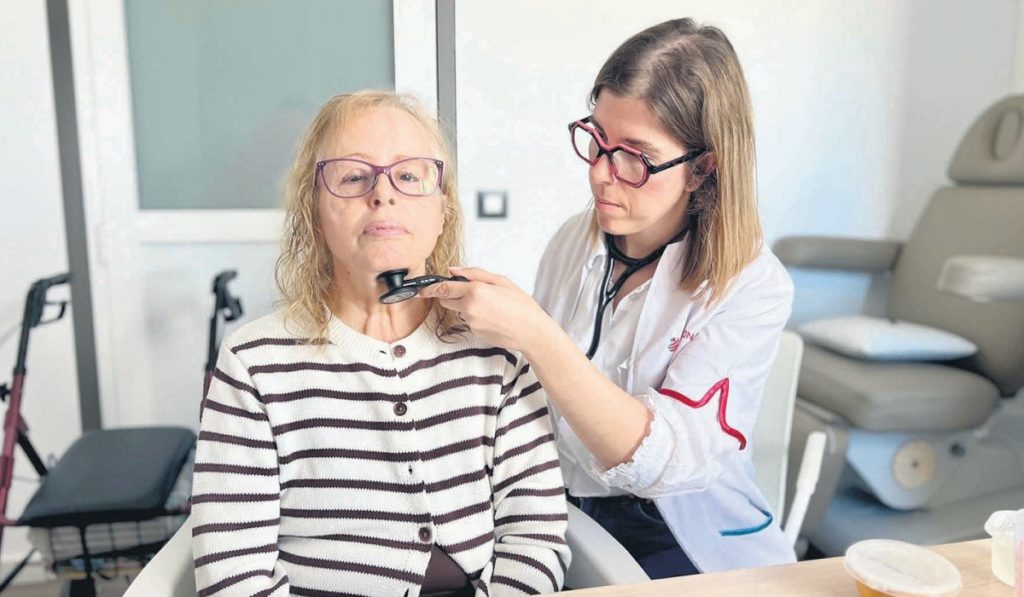 Párkinson Tenerife abre una unidad de disfagia especializada