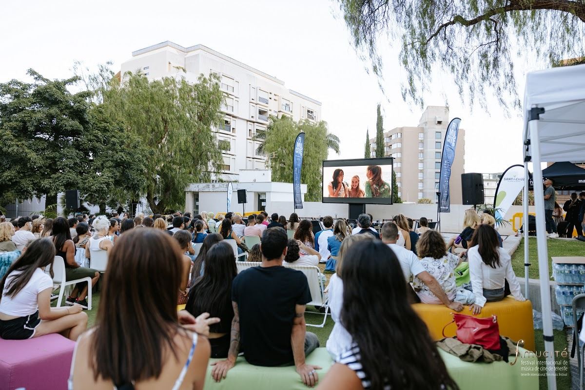 Regresa el cine de verano a Santa Cruz: es gratis y puedes llevarte un regalo exclusivo