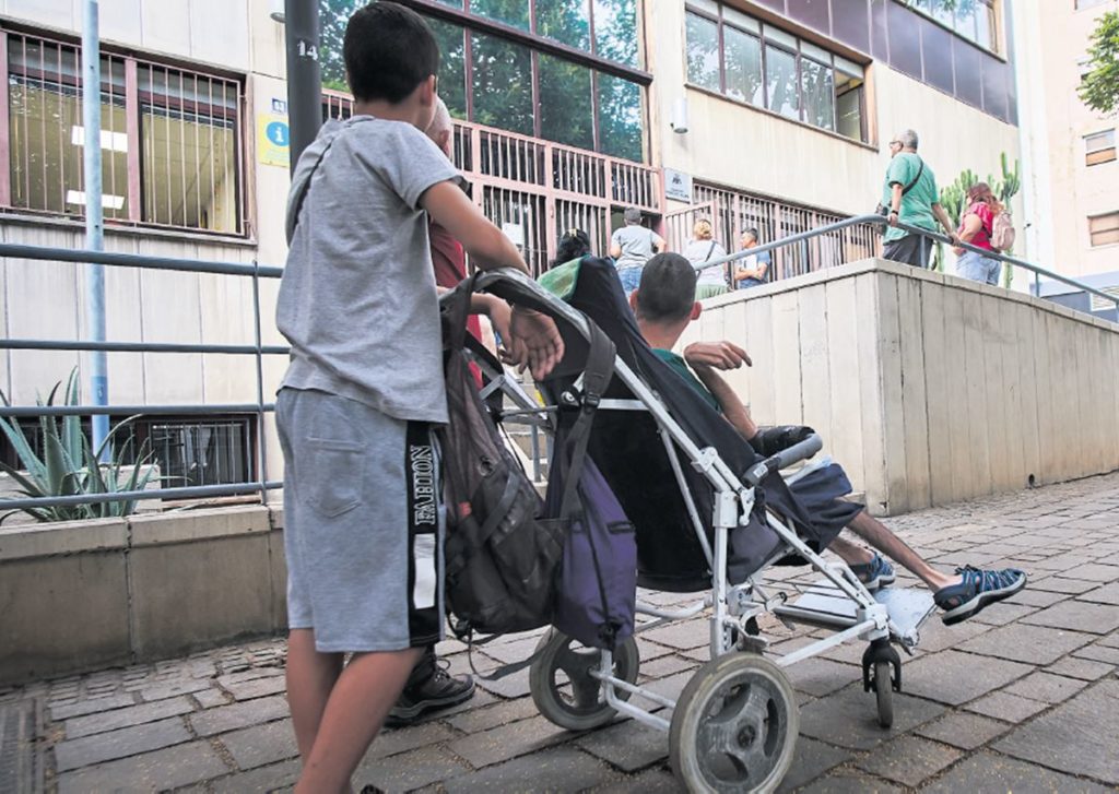 "Detrás de las cifras hay fallecidos y, por desgracia, quedan familias que están agonizando en sus casas"