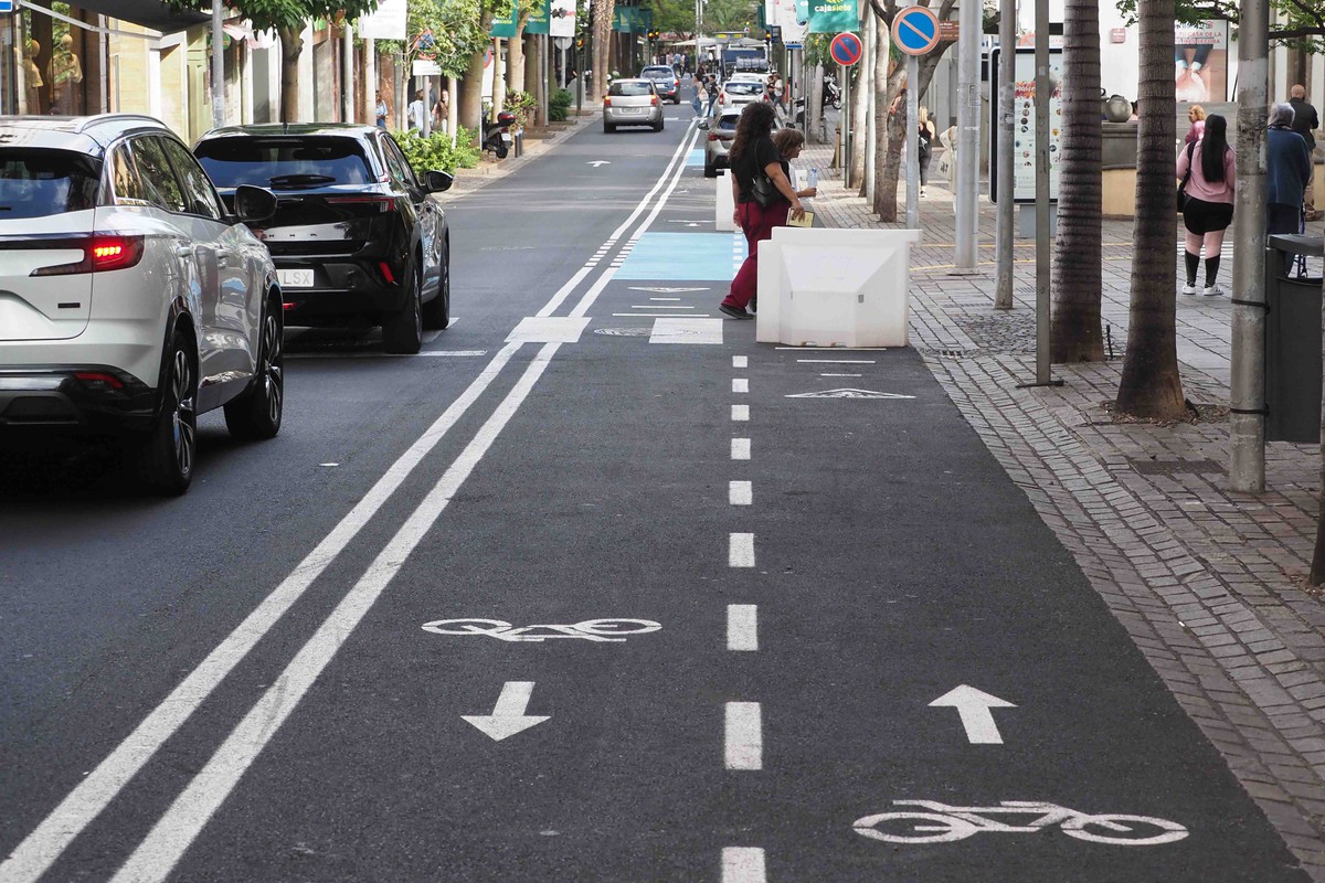 Adiós definitivo al carril bici de Santa Cruz: el Ayuntamiento retira el recurso al Supremo