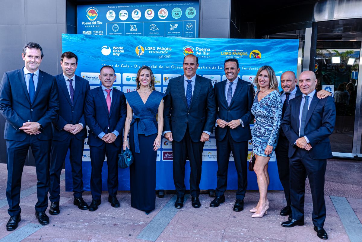 Loro Parque Fundación brilla con motivo del Día de los Océanos