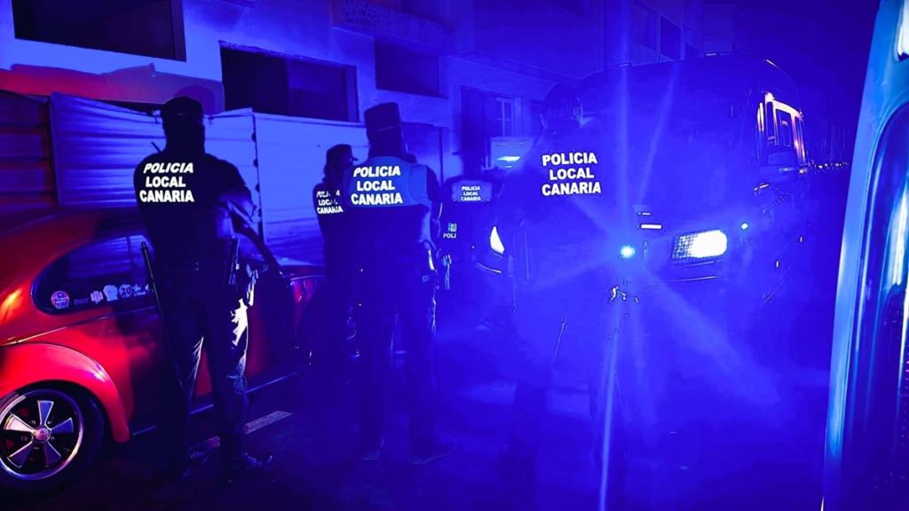 La Policía Local evita la okupación múltiple de 14 viviendas en un edificio en Canarias