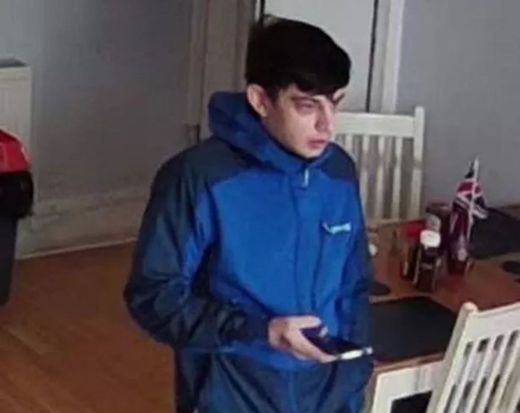 El misterio del joven desaparecido en Tenerife: muestran una nueva foto mientras crece la preocupación