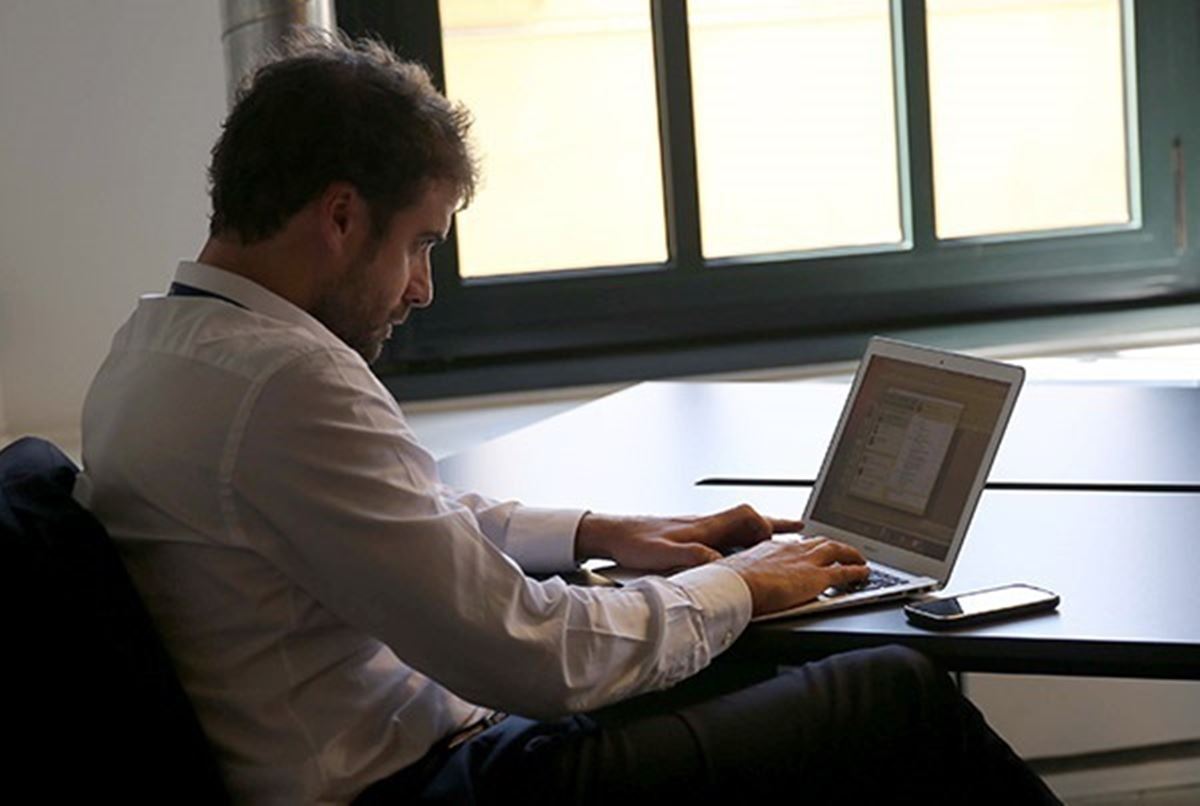El paro en Canarias baja en 3.100 personas en el segundo trimestre y se destruyen 2.200 empleos