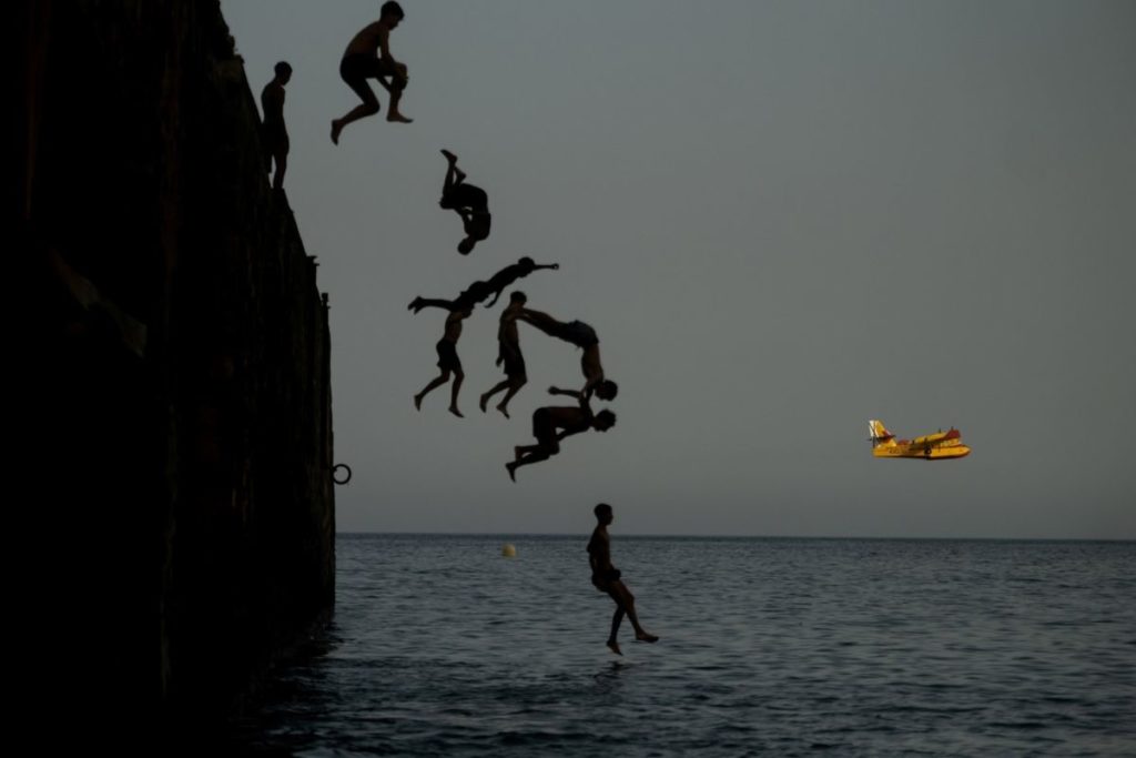 ‘Backflip’, ‘Barani’, ‘Botijo’... la advertencia del SUC sobre los saltos al mar que se hacen en Canarias