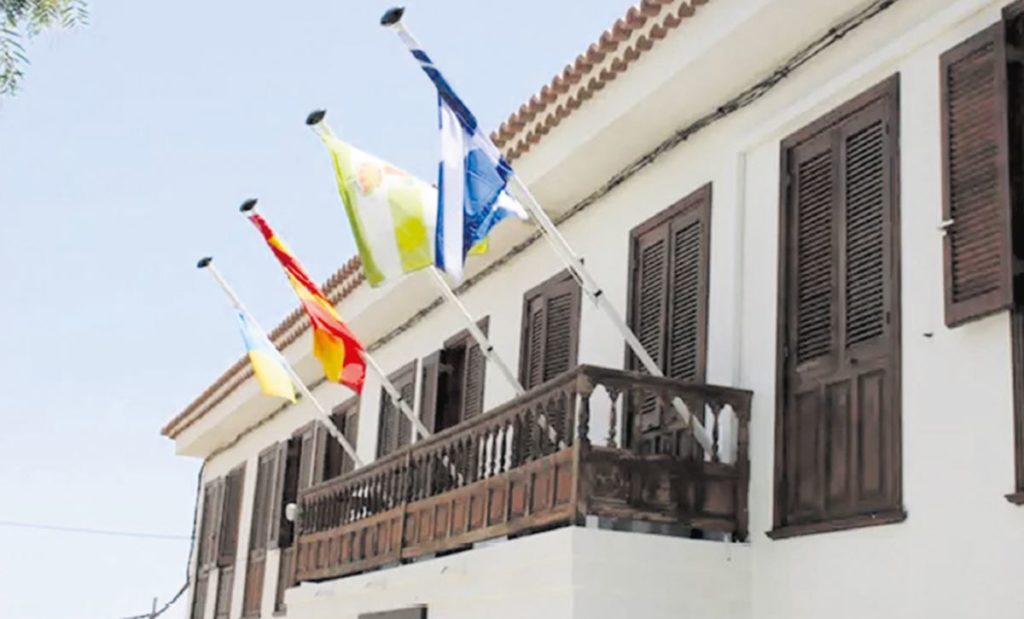 La ruina de un edificio que será centro sociosanitario enfrenta a CC y PSOE en Tenerife