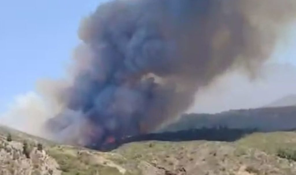 Incendio en Tenerife: evacúan Valle de Arriba, en Santiago del Teide