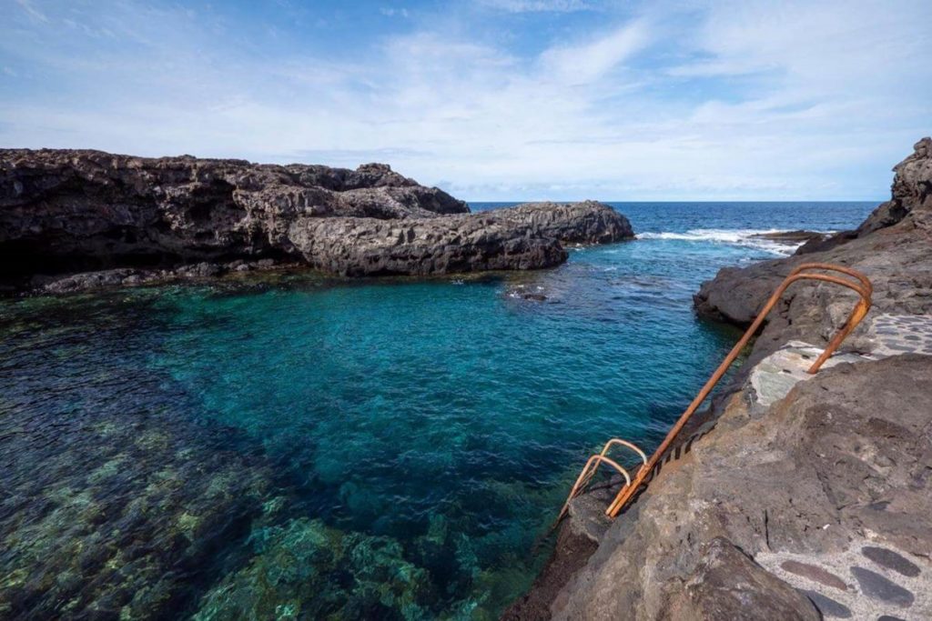 Tragedia en El Hierro: una joven muere tras caer al mar accidentalmente