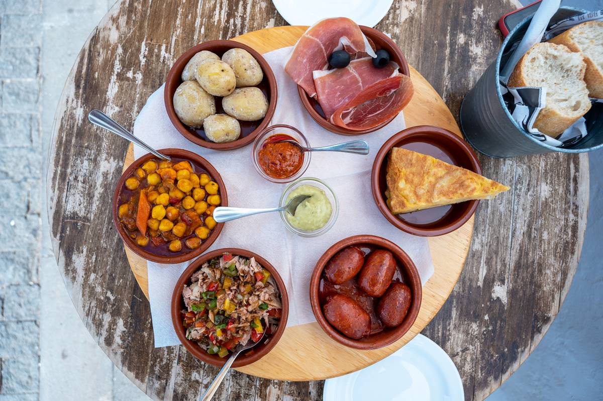 Ni el potaje ni el escaldón: este es el plato típico canario preferido por los turistas (y arrasa al resto)