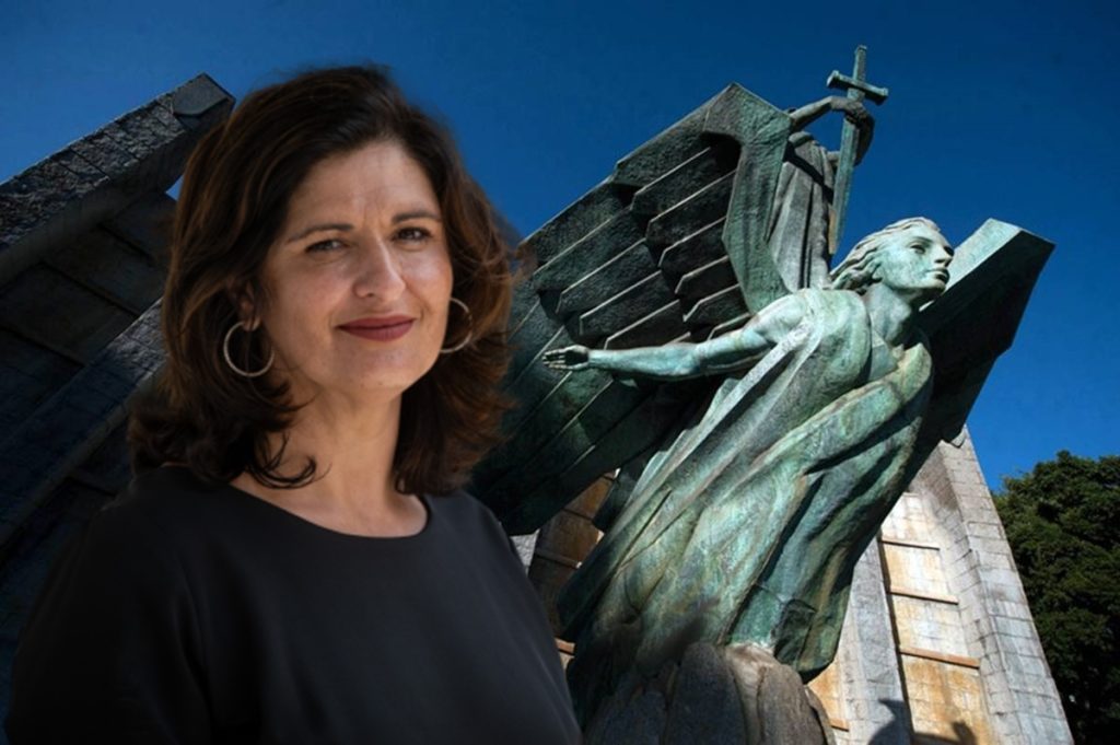 Luisi Castro, alcaldesa de Güímar, contundente sobre el monumento a Franco: "Lo que no quiero es que acabe en el fondo del Atlántico"