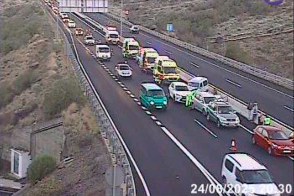 El 112 actualiza la información del accidente múltiple en la TF-1: once personas implicadas