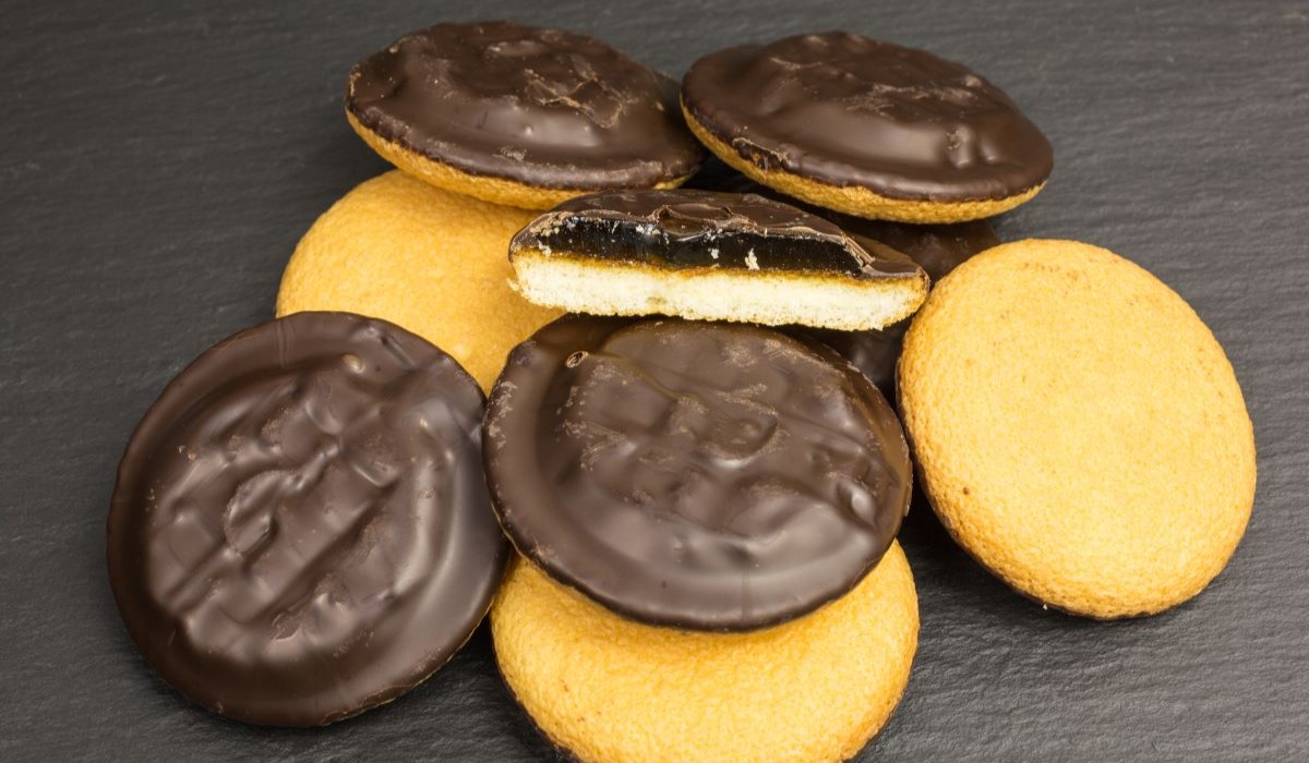 Ordenan la retirada inmediata de unas populares galletas de chocolate y naranja por presencia de partículas metálicas