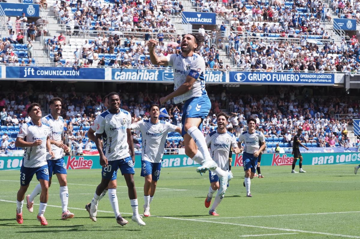 El CD Tenerife, el intratable líder invicto e imbatido (3-0)