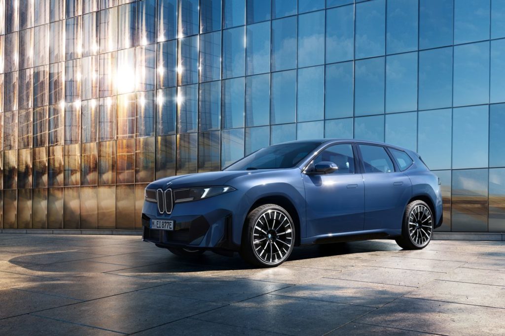 Canaauto presente en la presentación del nuevo BMW iX3 en Múnich: The First of a New Era