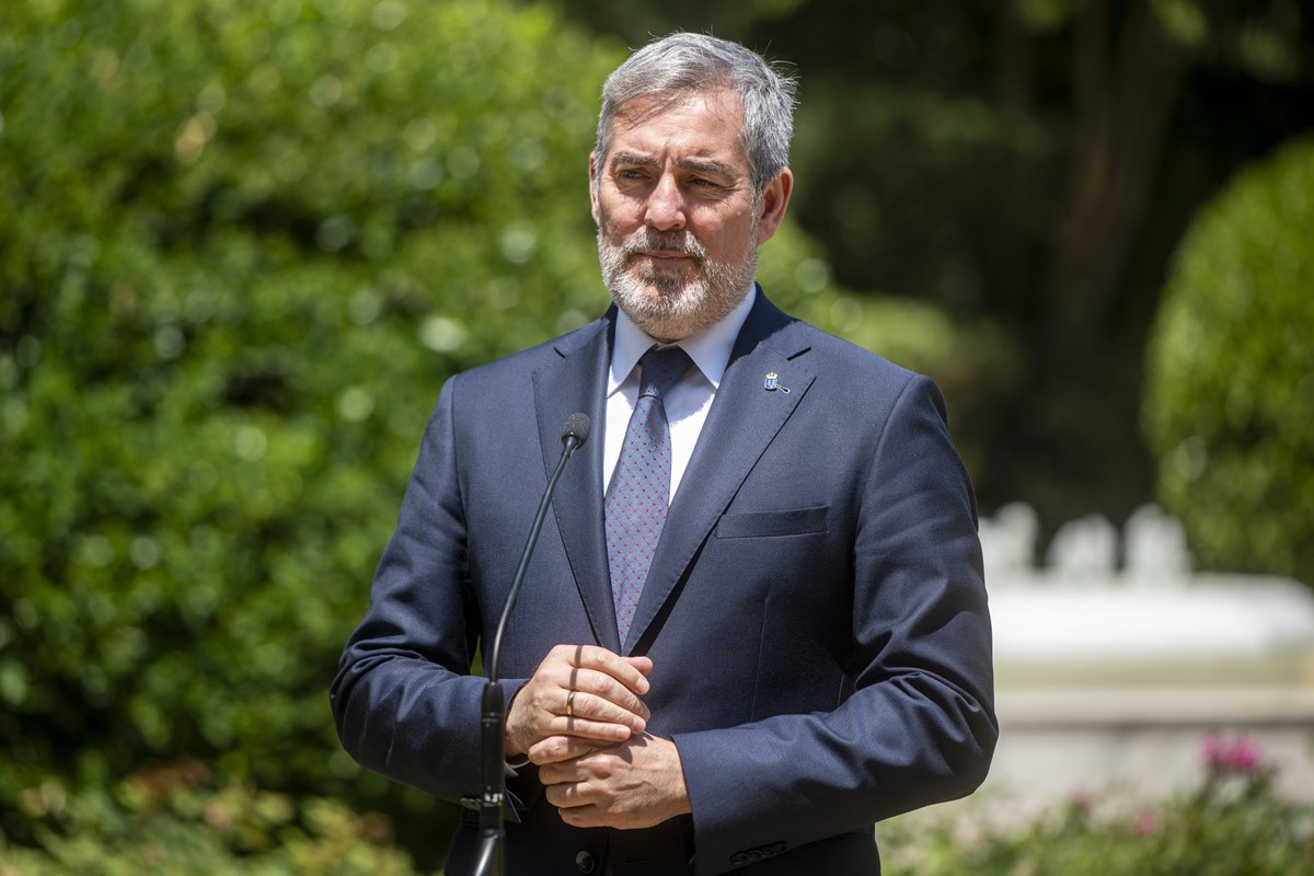 Clavijo dice que la aplicación de la ley para el reparto de menores migrantes "le viene bien hasta a la propia Baleares"