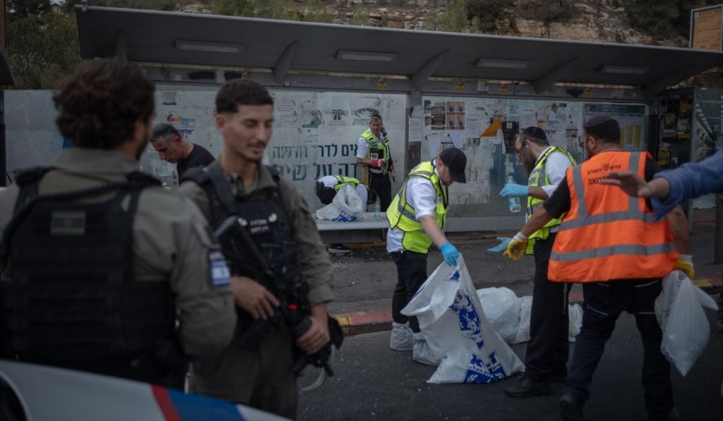 Muere un español en el tiroteo contra una guagua en la entrada a Jerusalén