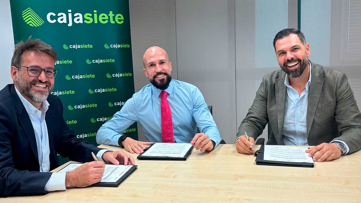 Cajasiete, junto a Wolters Kluwer y Link Soluciones, unen fuerzas para apoyar a PYMEs y autónomos en la implantación del sistema Verifactu