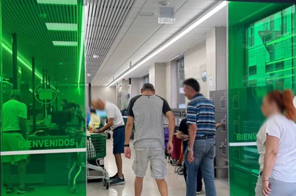 Mercadona reabre uno de sus supermercados en Santa Cruz de Tenerife