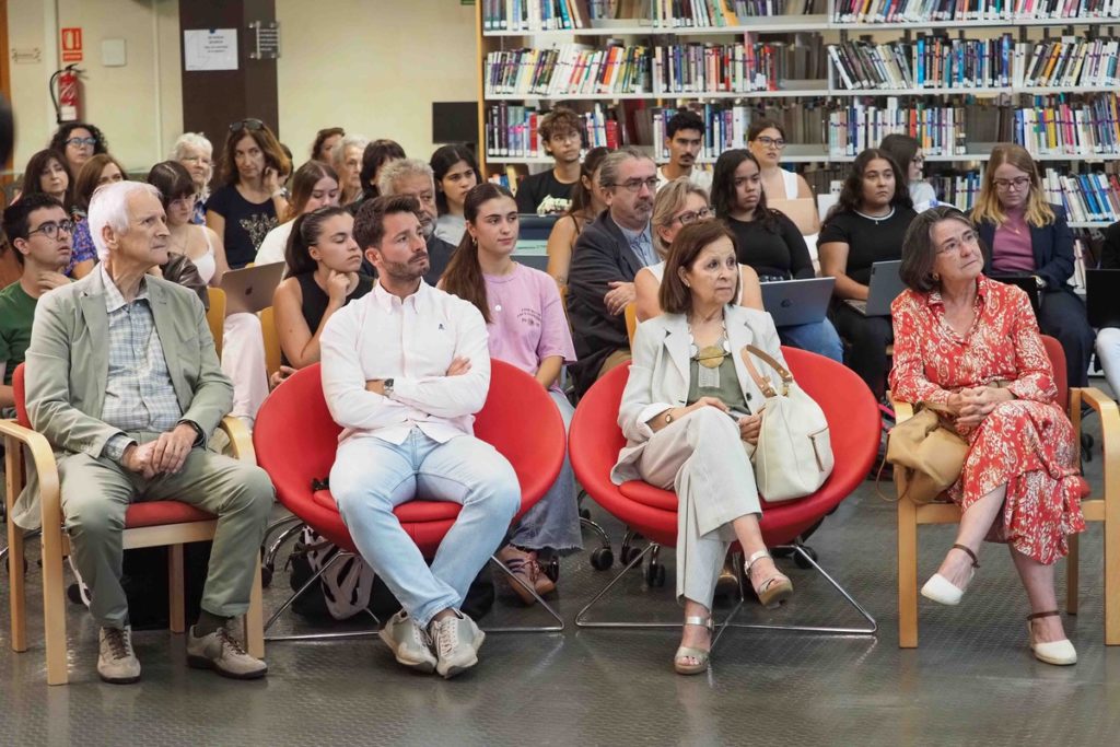 Familiares de Sánchez Ouviña, entre los que se encuentra Andrés Sánchez Ouviña, hijo del homenajeado. Sergio Méndez