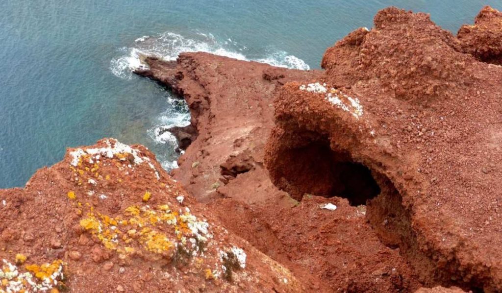 Se precipita por un acantilado en la costa de Tenerife