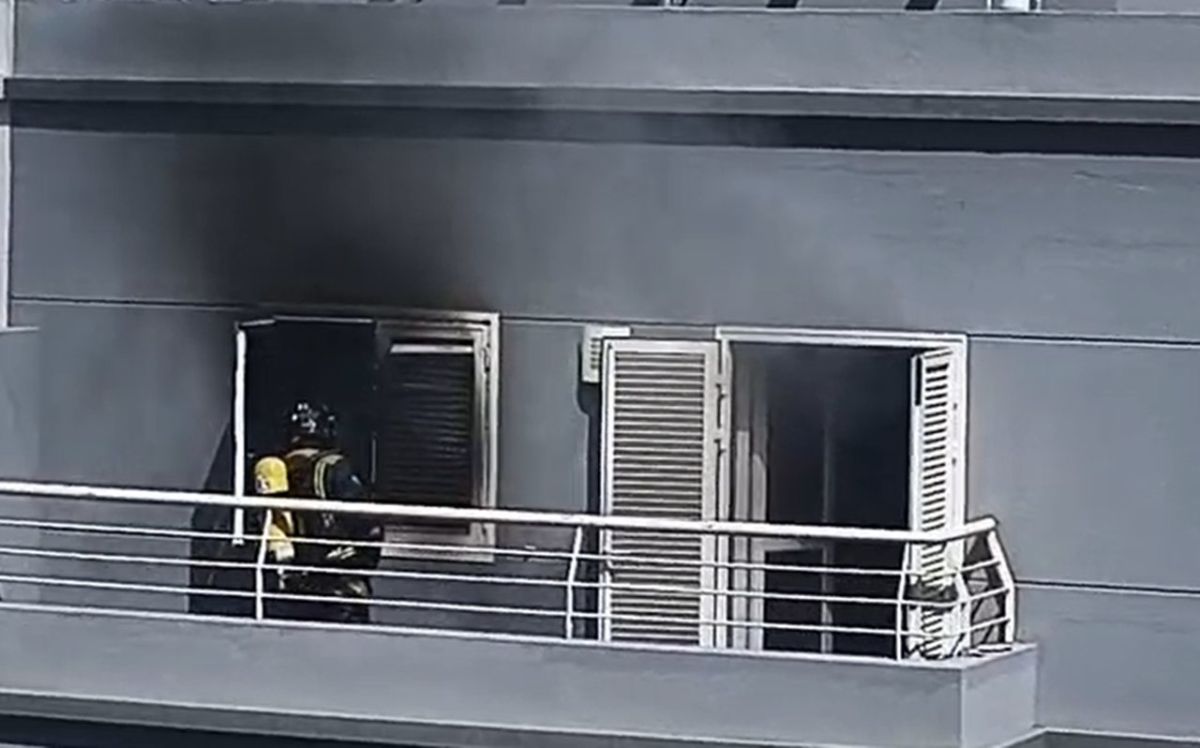 Alerta por el incendio de una vivienda en La Laguna