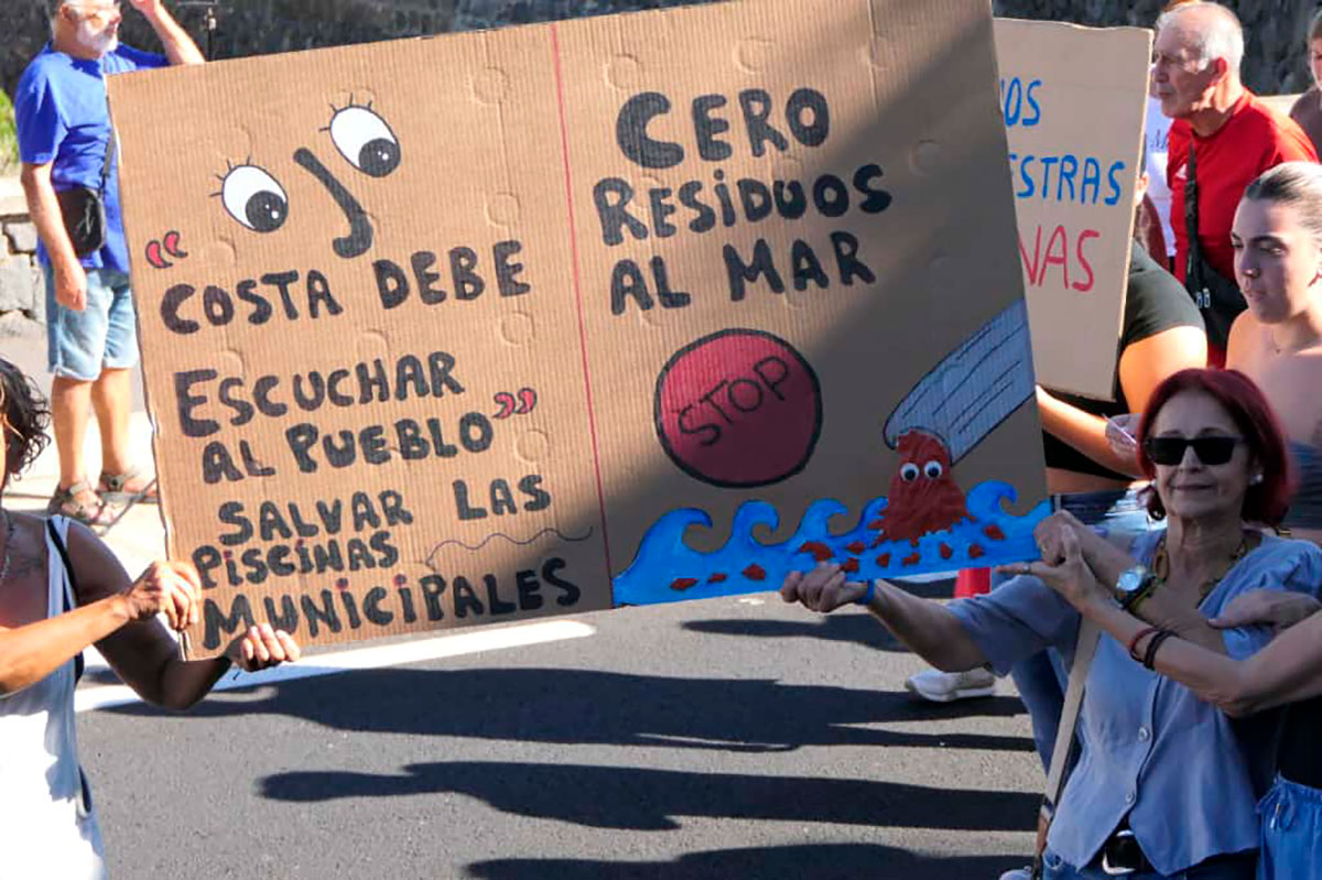 Los Silos se moviliza por la reapertura de su piscina municipal