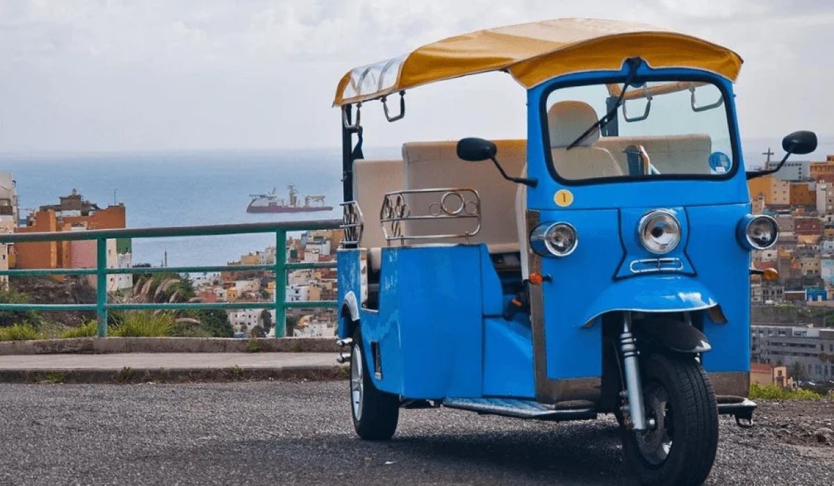 El Ayuntamiento no permitirá que los tuk tuk operen ni aparquen en calles de Santa Cruz de Tenerife