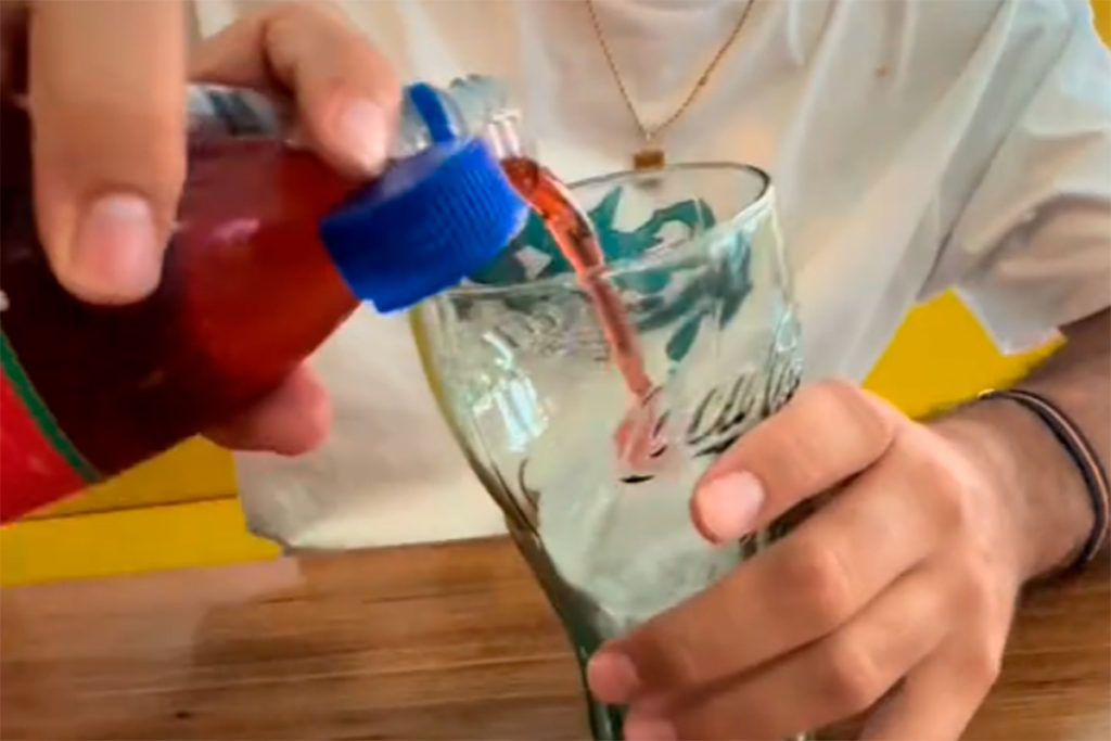 El refresco canario que muchos desconocen pese a su larga historia en las islas: "Es más dulce, casi como un..."