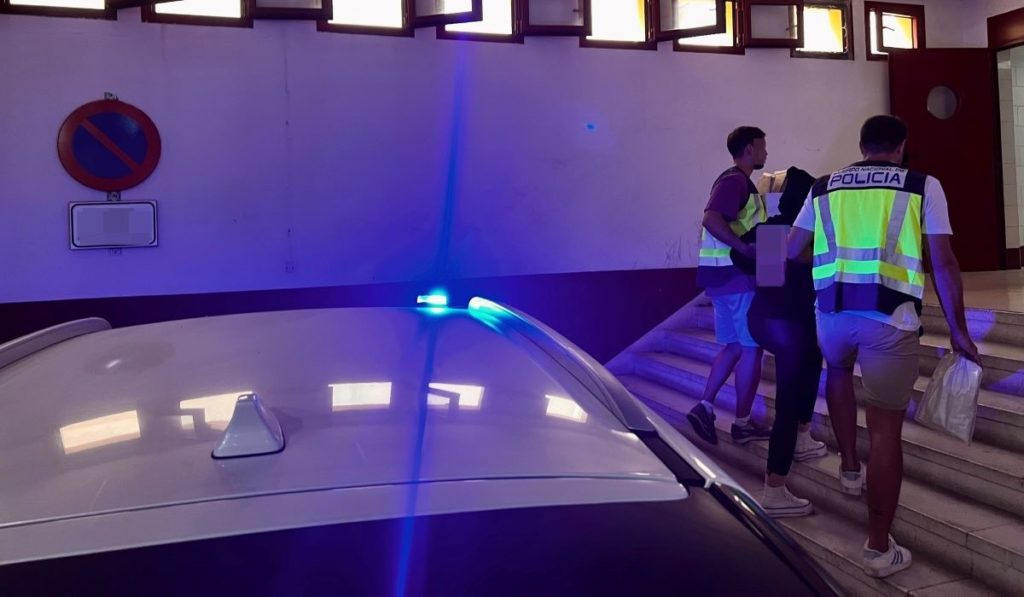 La Policía no da crédito con "la jugada" de una antigua trabajadora en un comercio de Tenerife. Policía Nacional