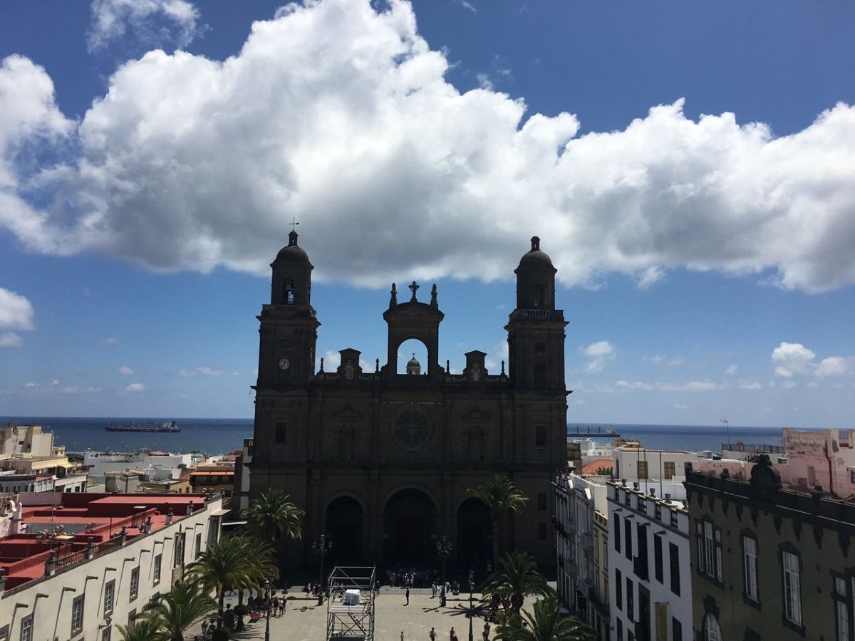 Esto es todo lo que se sabe sobre el cadáver hallado entre bloques de hormigón en Canarias