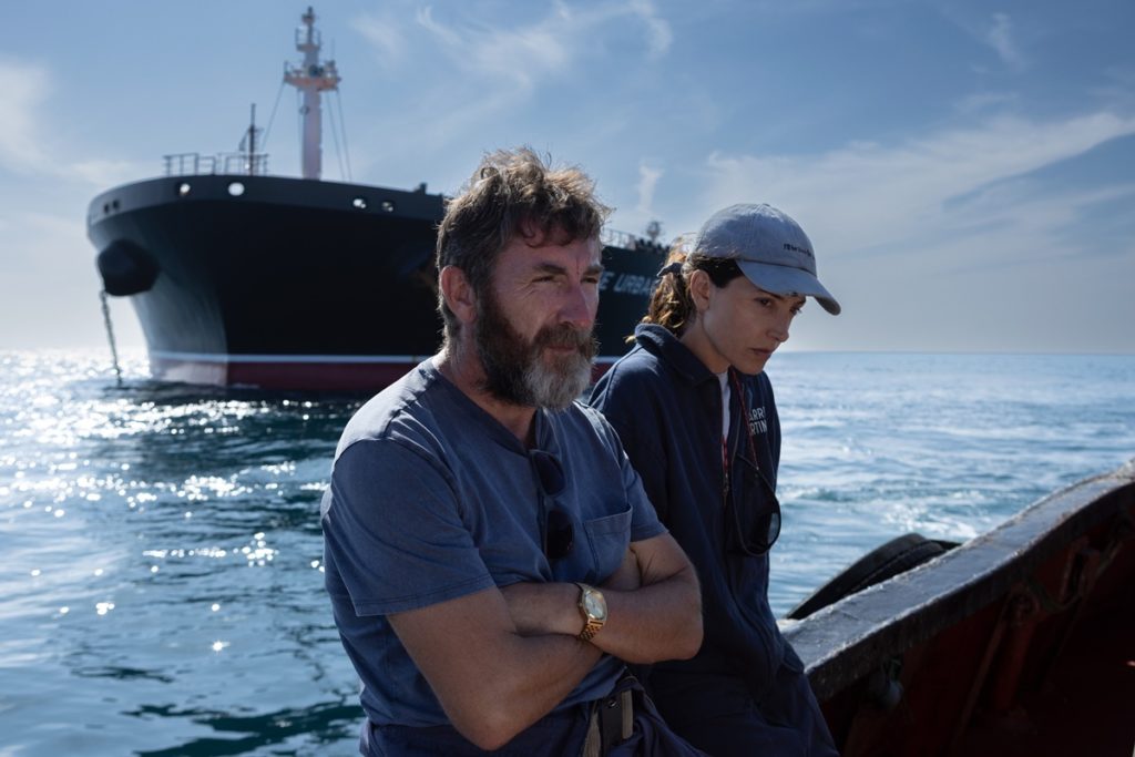 Rodada en alta mar, Los Tigres está protagonizada por Antonio de la Torre y Bárbara Lennie. Julio Vergne
