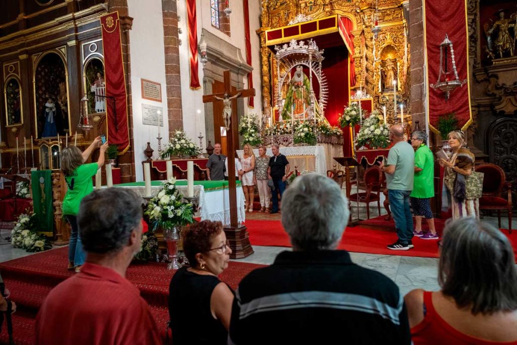 Santa Cruz de Tenerife vive una jornada de fe con la Virgen de Candelaria