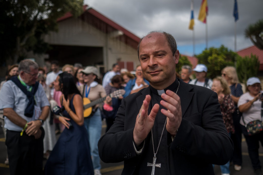 Emotiva visita de la Virgen de Candelaria al centro penitenciario