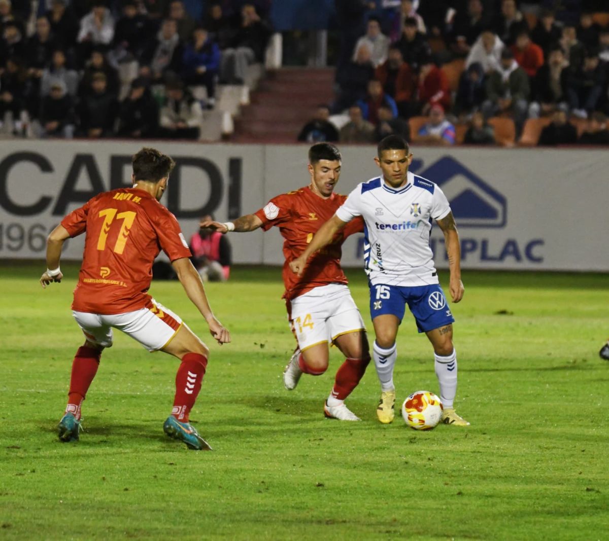 El CD Tenerife cumple en Copa ante la RSD Alcalá (0-4)