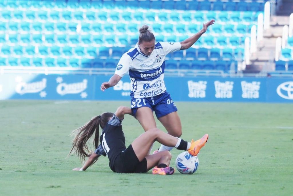 Al Costa Adeje Egatesa se le sigue resistiendo el triunfo en el Heliodoro (2-2)