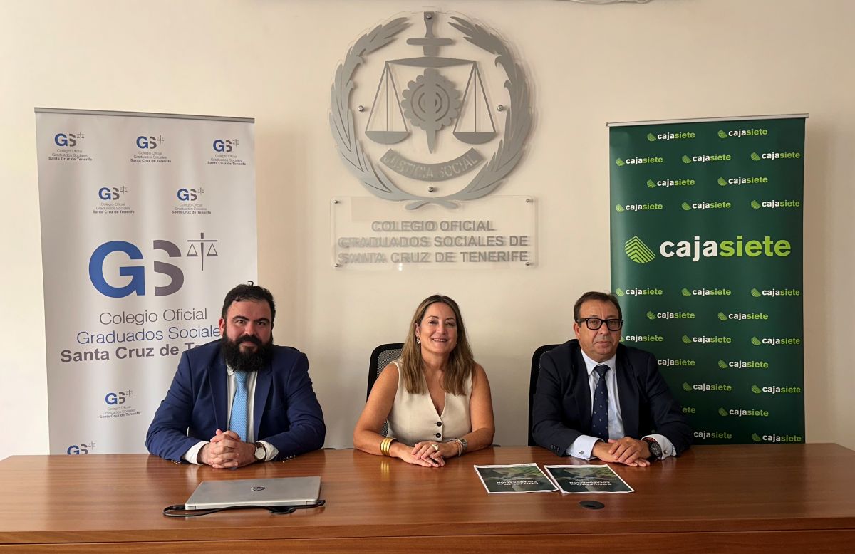 Cajasiete y el Colegio de Graduados Sociales de Santa Cruz de Tenerife firman un convenio estratégico para impulsar el desarrollo profesional del colectivo