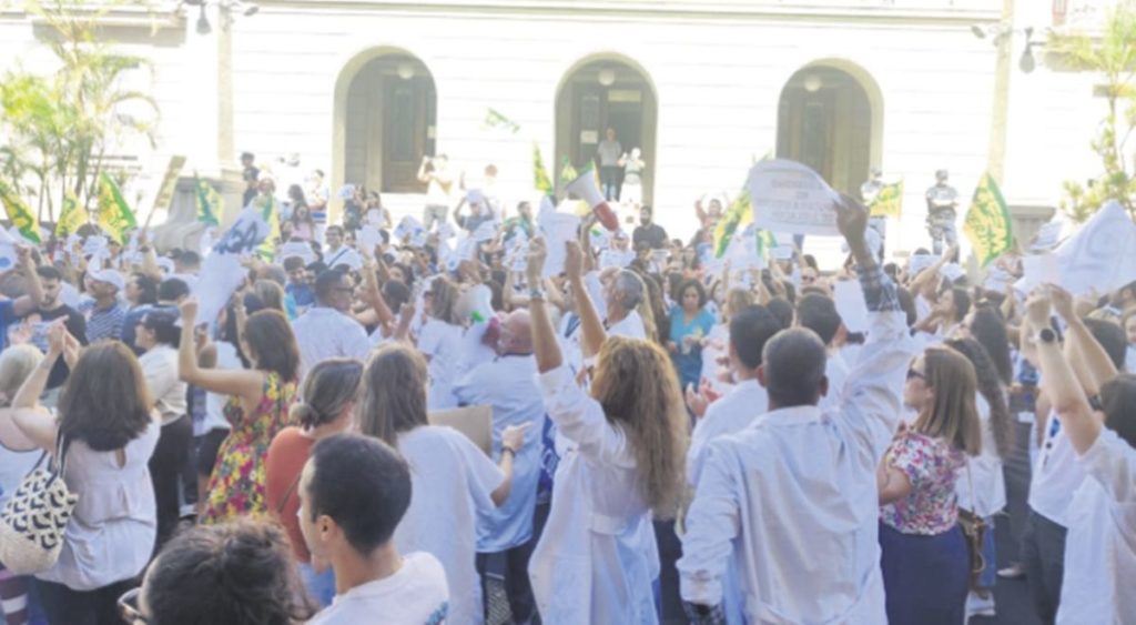 Exigen paralizar las oposiciones del Servicio Canario de Salud hasta estabilizar a 5.000 trabajadores. Archivo DA