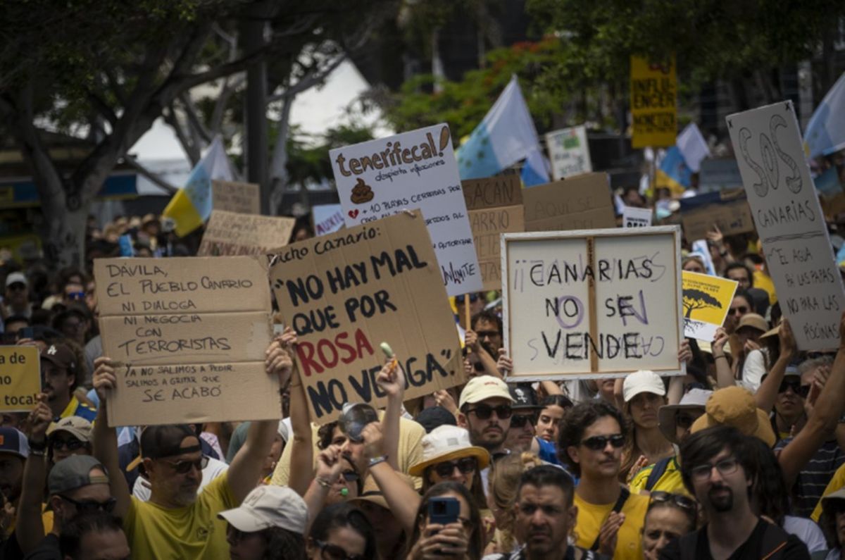 Un nuevo informe desvela por qué los turistas británicos siguen viniendo a Canarias pese a las protestas: "Son clave"