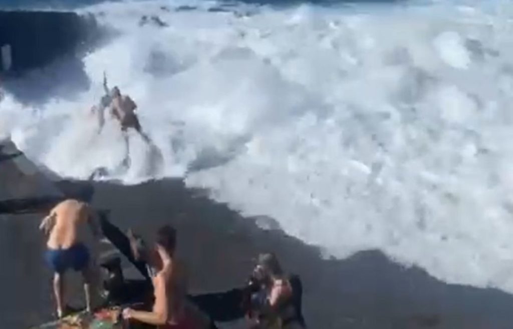 Se juegan la vida en una piscina natural Tenerife
